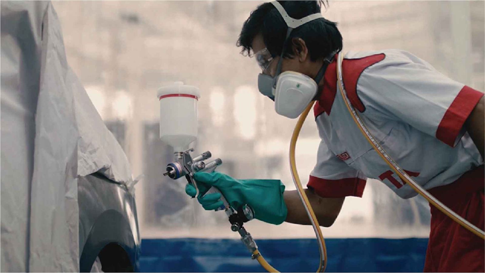 Bahan alloy, stainless steel, atau galvanis langsung disemprot cat